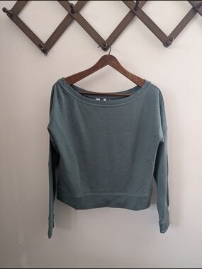 Travis Mathew Wide Neck Shirt